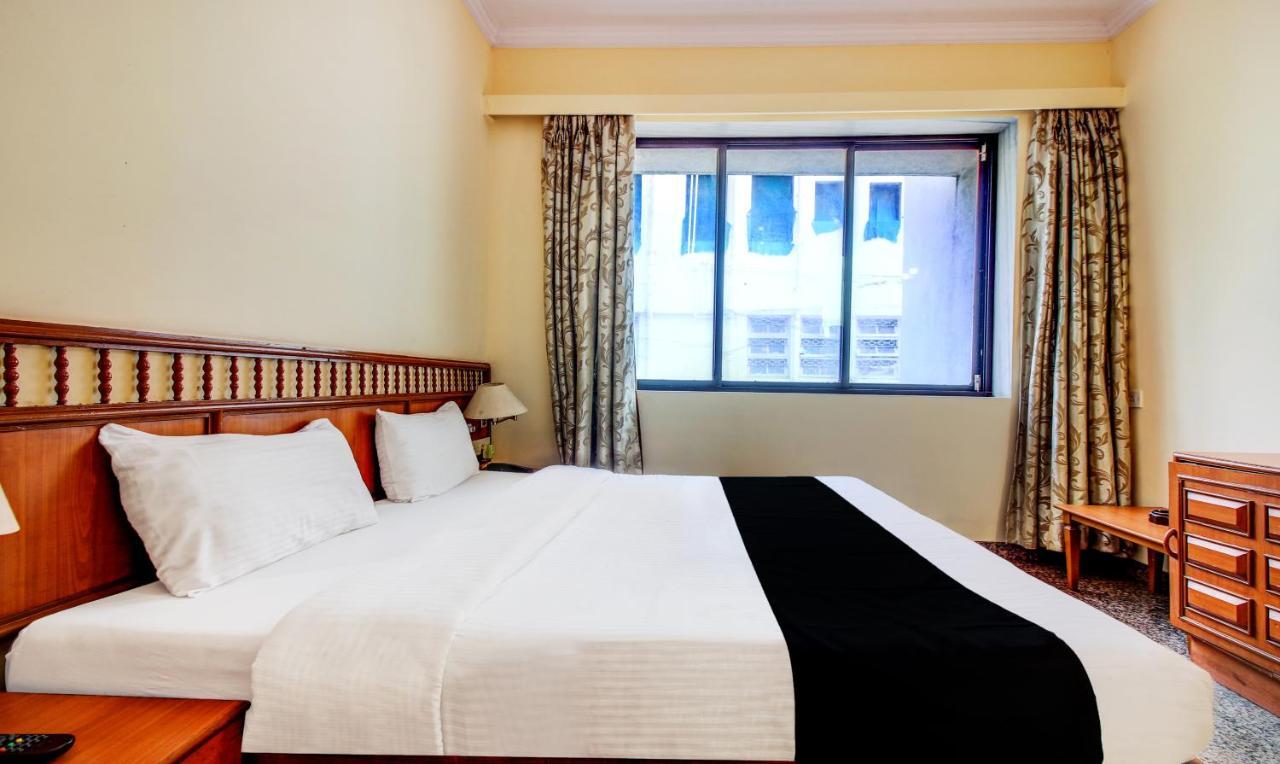 Hotel Kadamb Residency Βομβάη Εξωτερικό φωτογραφία
